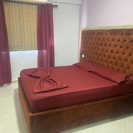 Shengjin Apartamente Antoni ภายนอก รูปภาพ