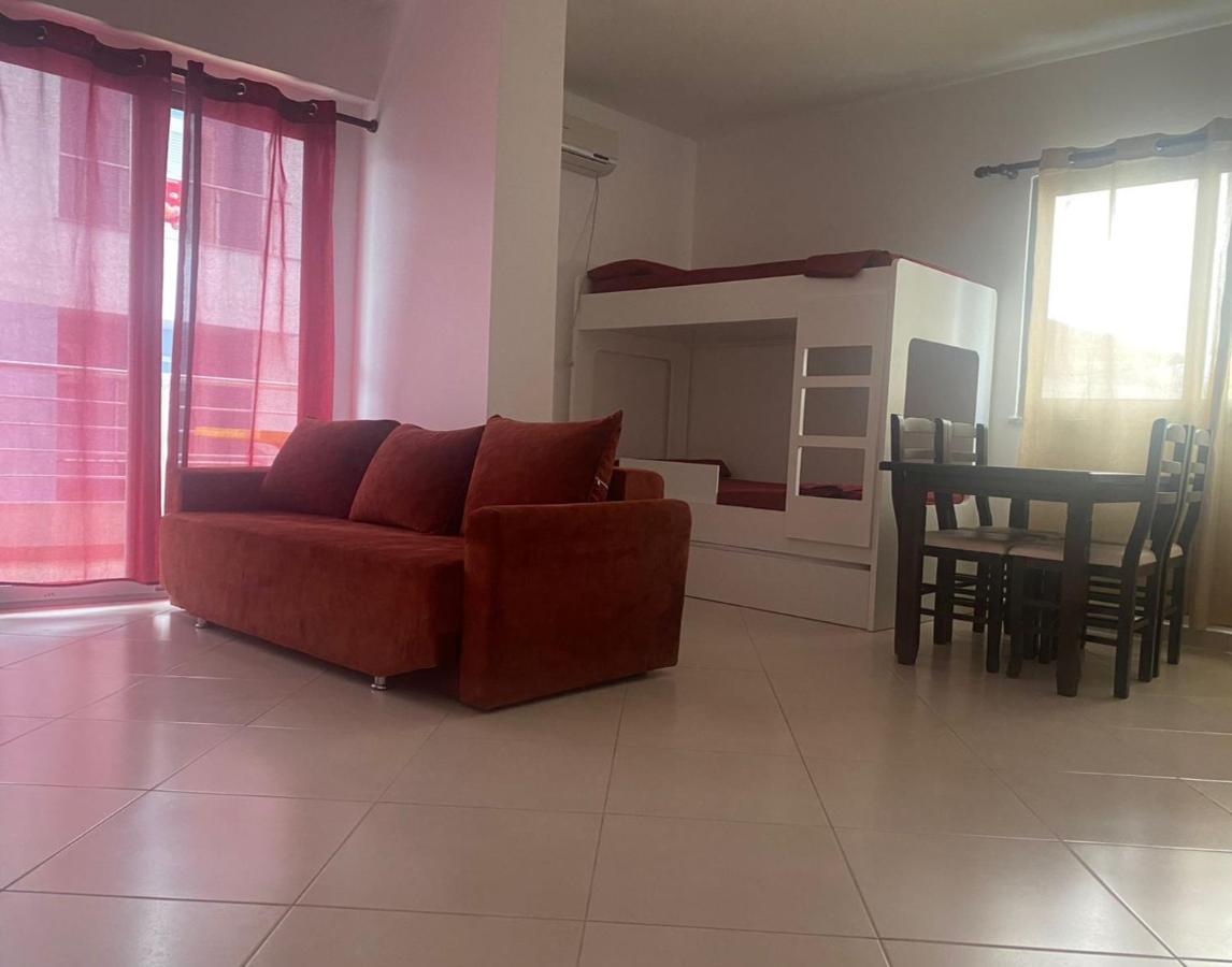 Shengjin Apartamente Antoni ภายนอก รูปภาพ