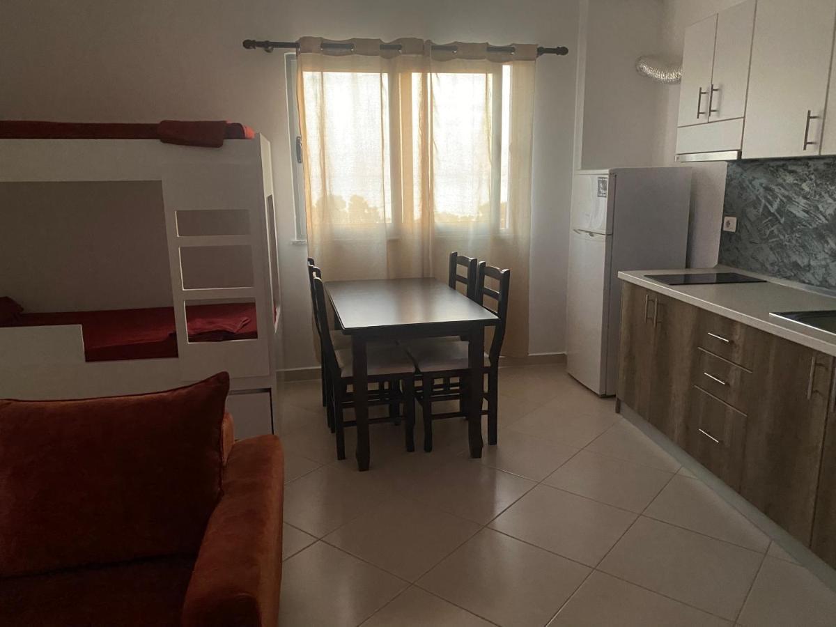 Shengjin Apartamente Antoni ภายนอก รูปภาพ