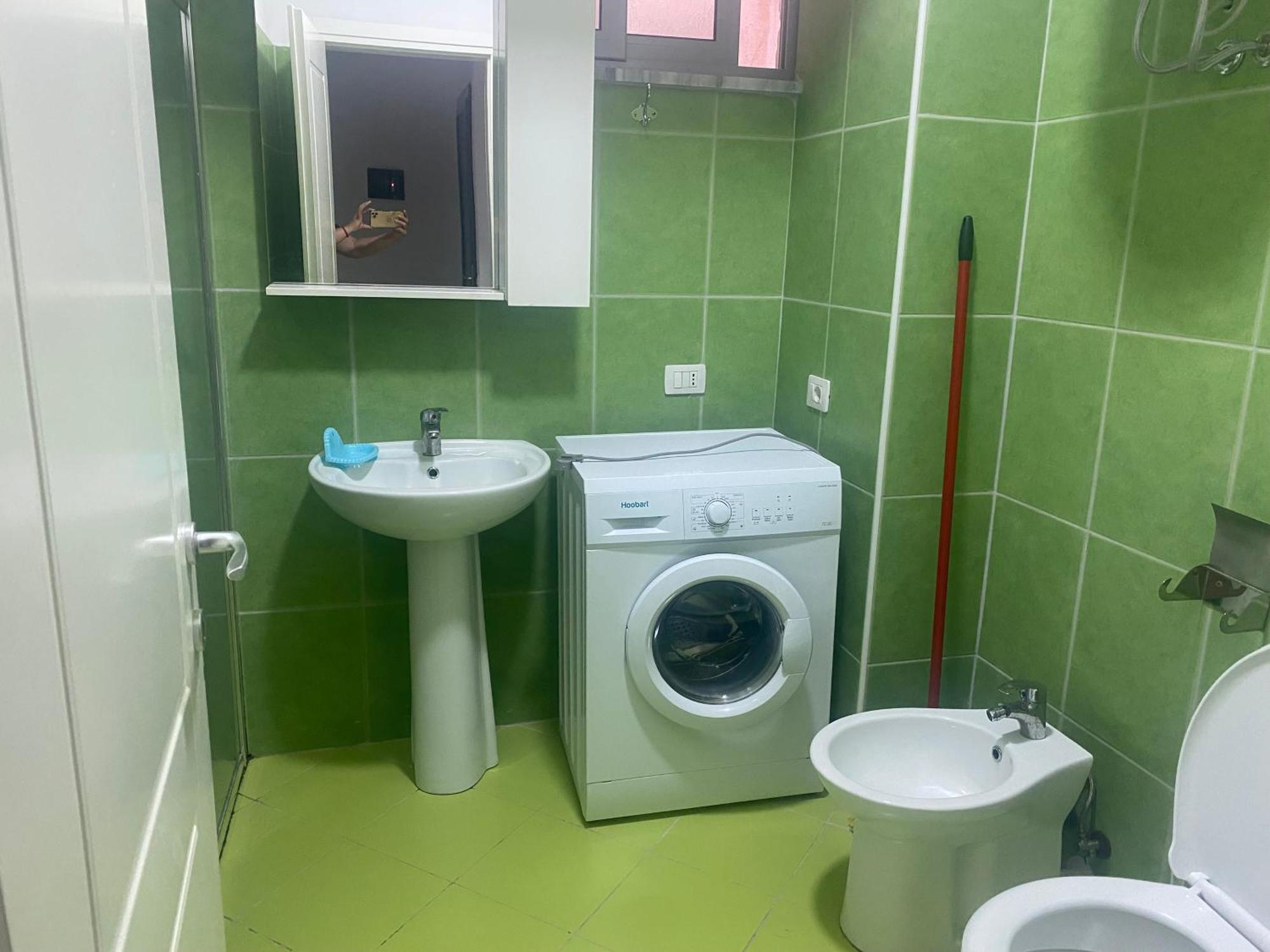 Shengjin Apartamente Antoni ภายนอก รูปภาพ