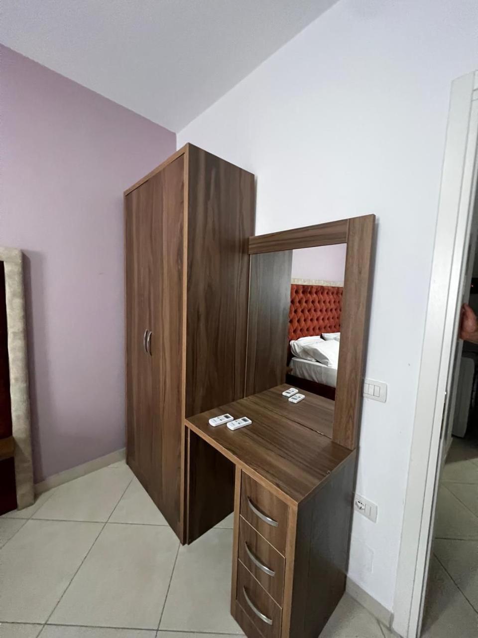 Shengjin Apartamente Antoni ภายนอก รูปภาพ