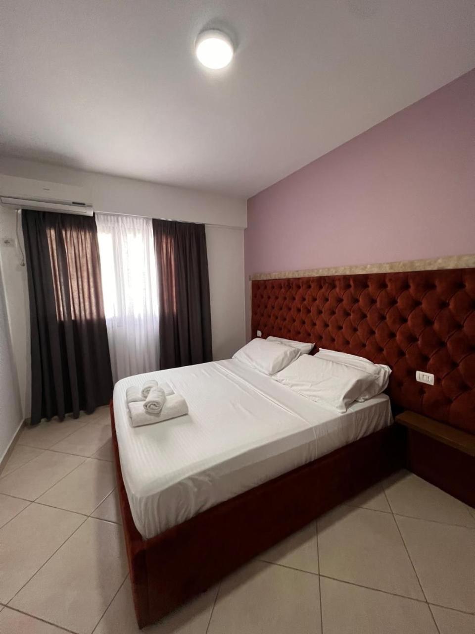 Shengjin Apartamente Antoni ภายนอก รูปภาพ