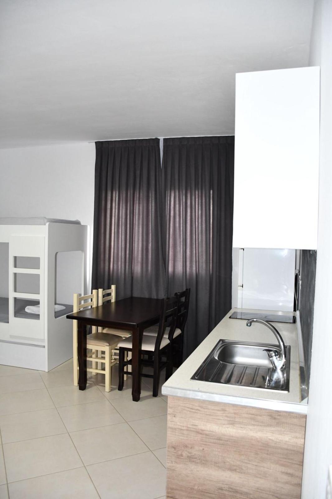 Shengjin Apartamente Antoni ภายนอก รูปภาพ