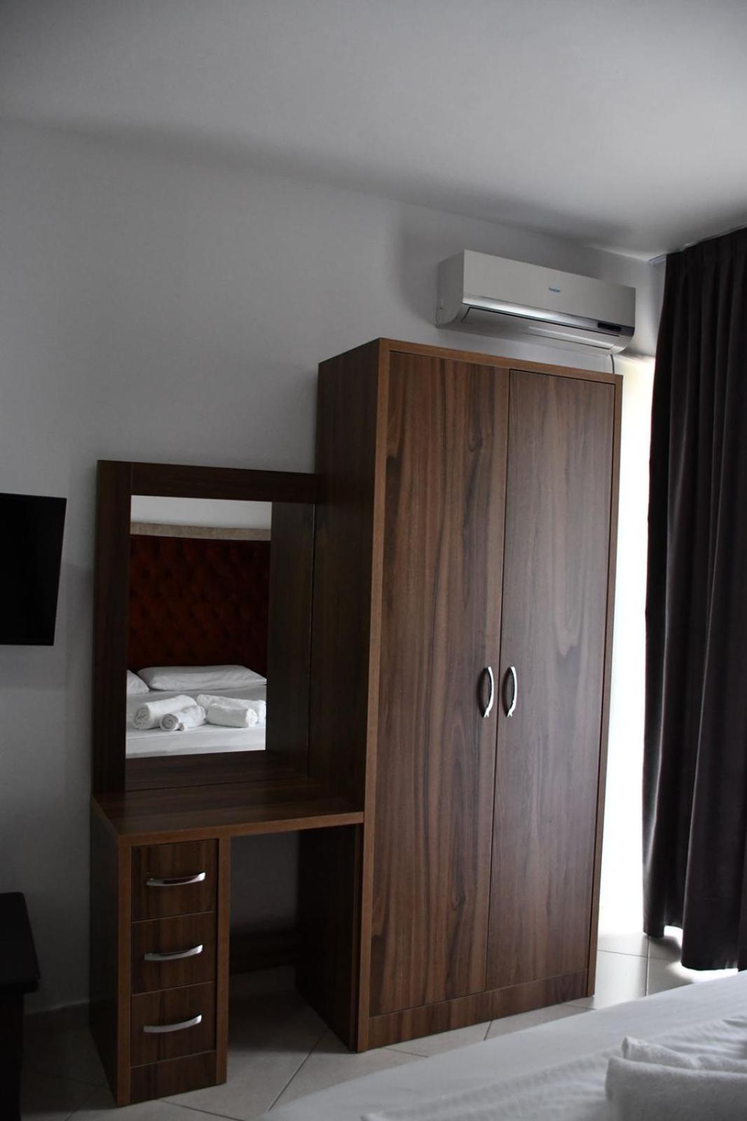 Shengjin Apartamente Antoni ภายนอก รูปภาพ