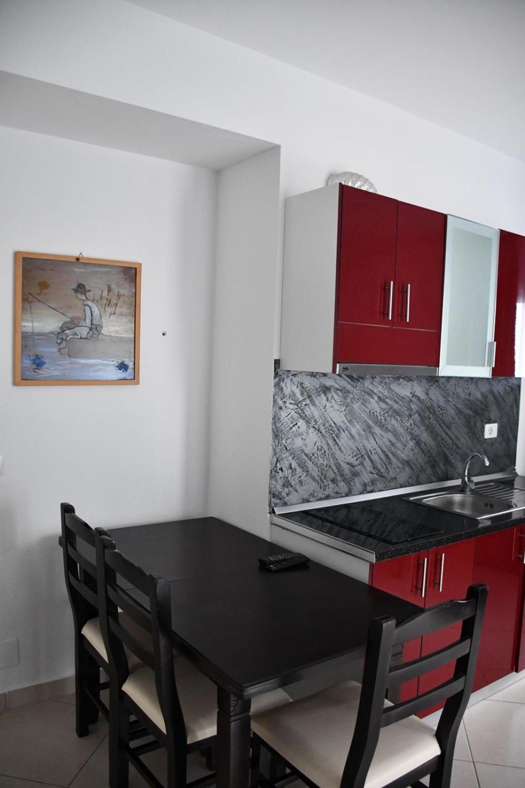 Shengjin Apartamente Antoni ภายนอก รูปภาพ