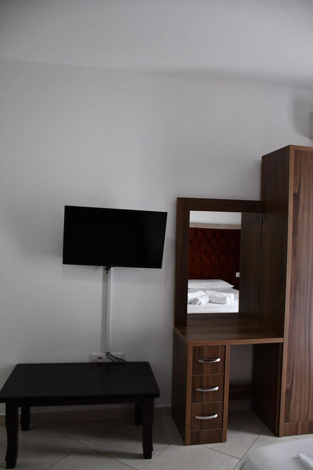 Shengjin Apartamente Antoni ภายนอก รูปภาพ