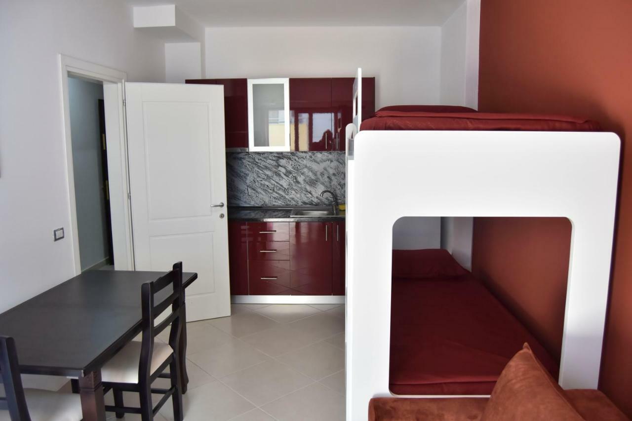 Shengjin Apartamente Antoni ภายนอก รูปภาพ