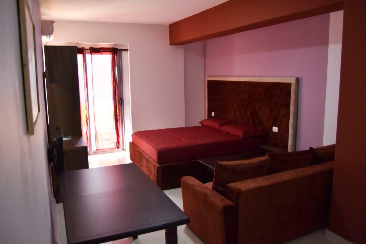 Shengjin Apartamente Antoni ภายนอก รูปภาพ