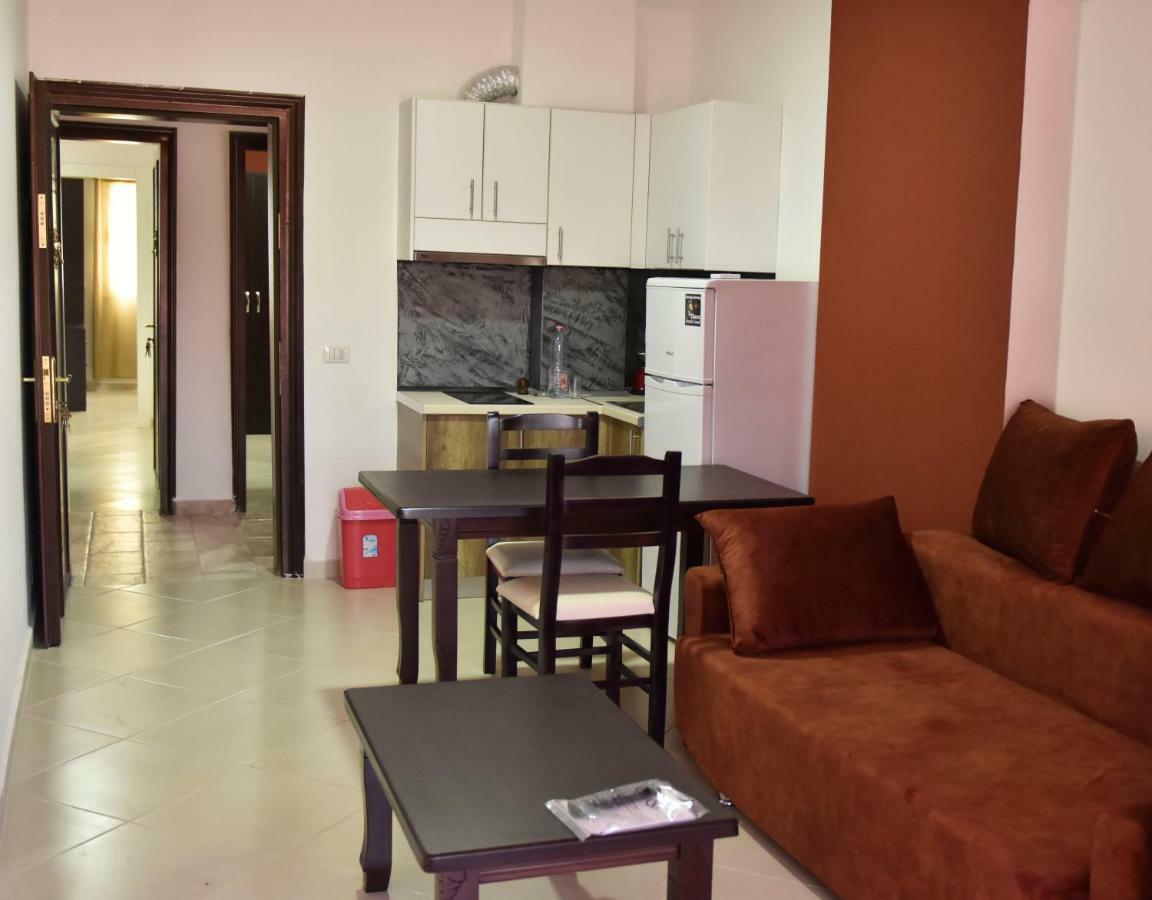 Shengjin Apartamente Antoni ภายนอก รูปภาพ